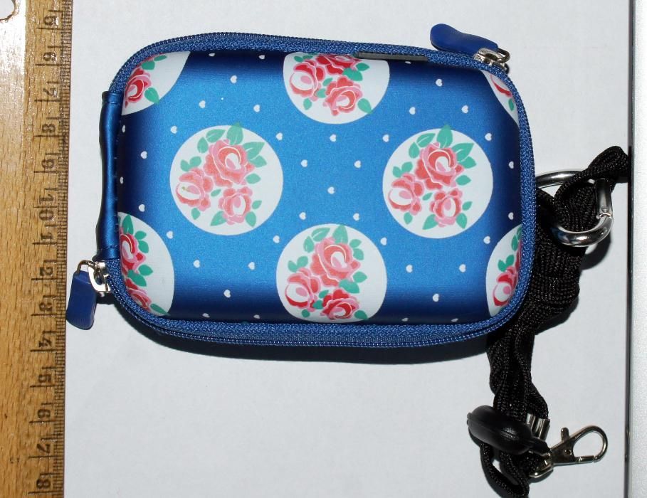 etui do małego aparatu fotograficznego
