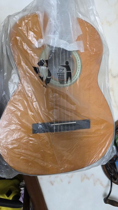 Guitarra Messina  4/4 Nova