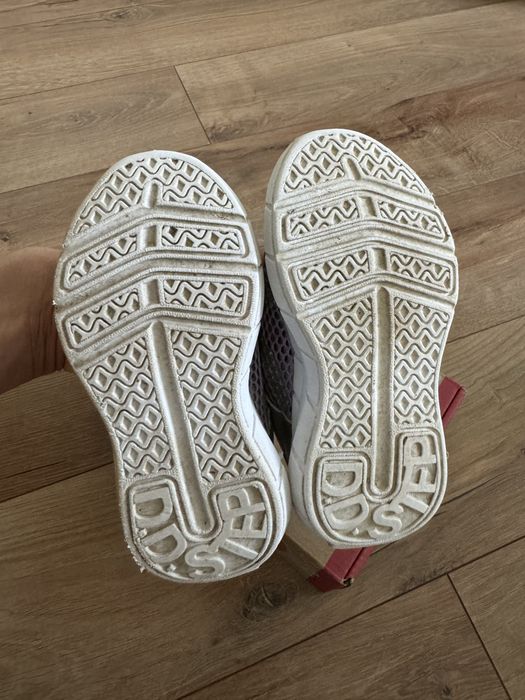 Кросівки DD step