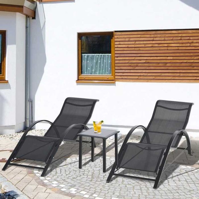 2 Espreguiçadeiras de Jardim com Mesa