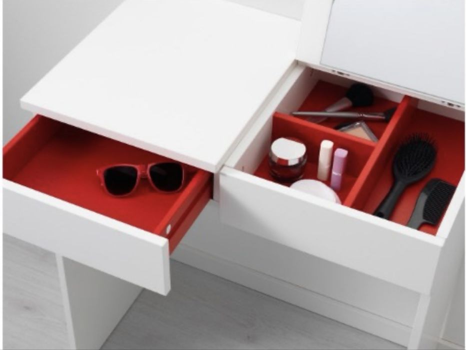 Туалетний столик IKEA
