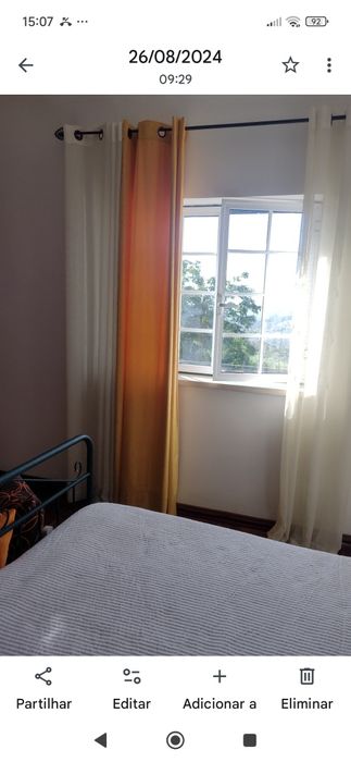 Aluga-se quarto inserido numa vivenda