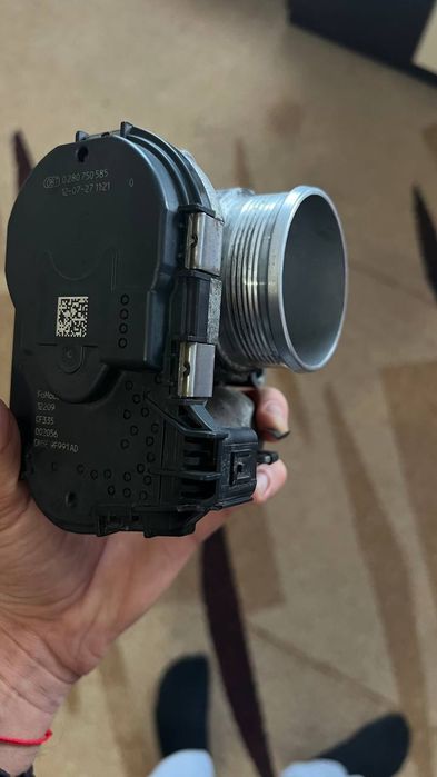 Дросельна заслінка Ford Focus 3