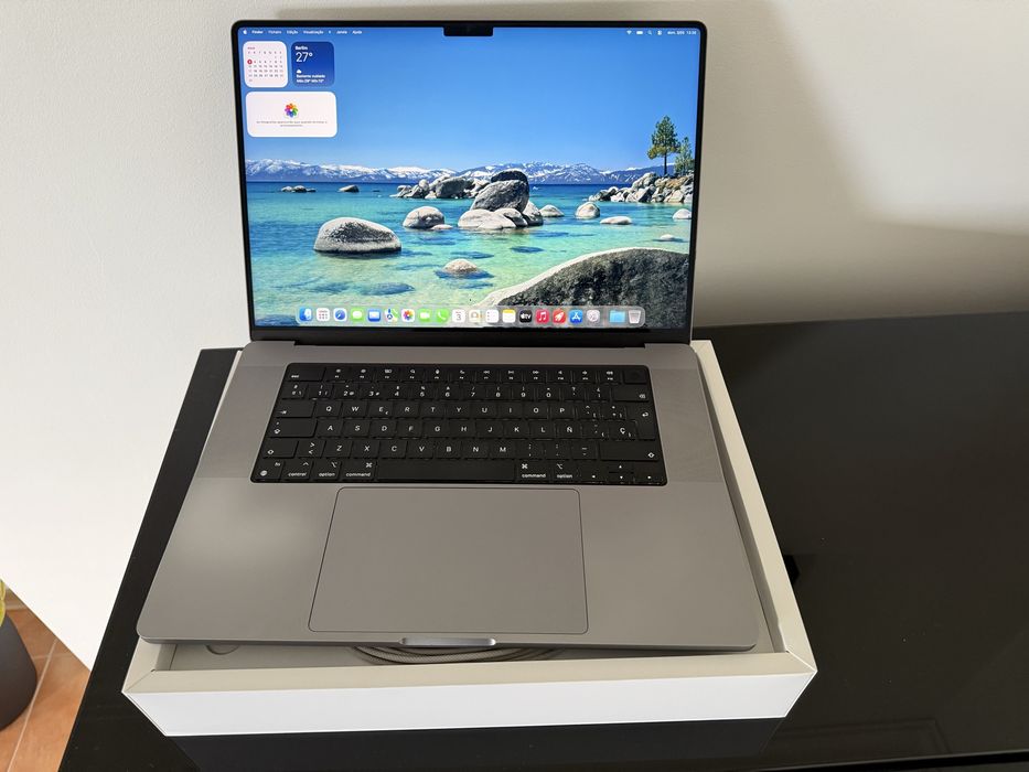 Macbook Pro M2 Max