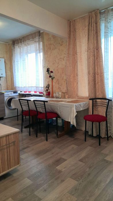 2-х кім квартира студія в центрі Ізюма подобово