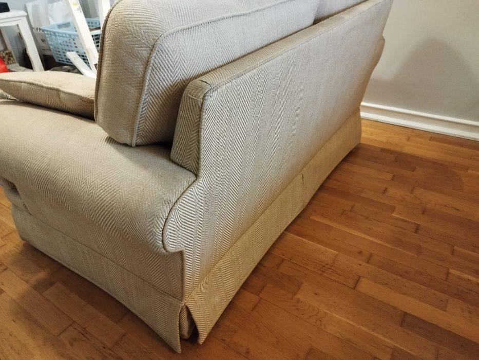 Sofa de 2 lugares em bom estado
