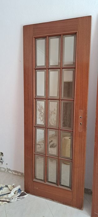 Portas interiores de madeira