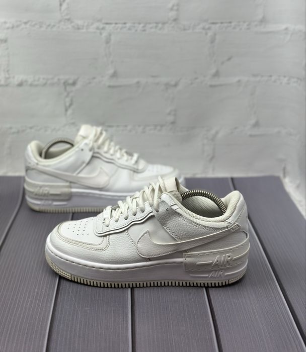 Жіночі білі шкіряні кросівки Nike Air Force Shadow 38.5p