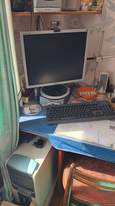 Компьютер, комплект:системный блок+монитор+клавиатура+мышка+колонки