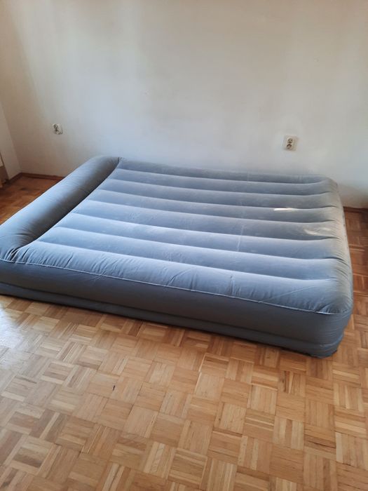 Materac dmuchany Jysk Flendalen 152x203x30