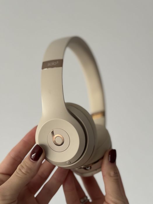 Beats solo 3 olx hotsell