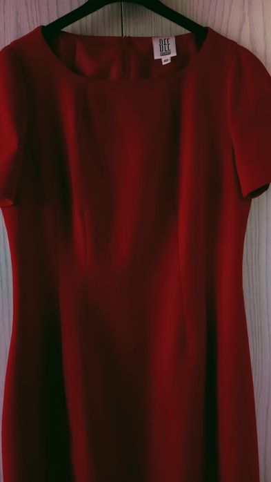 Czerwona mini/midi BEE 40