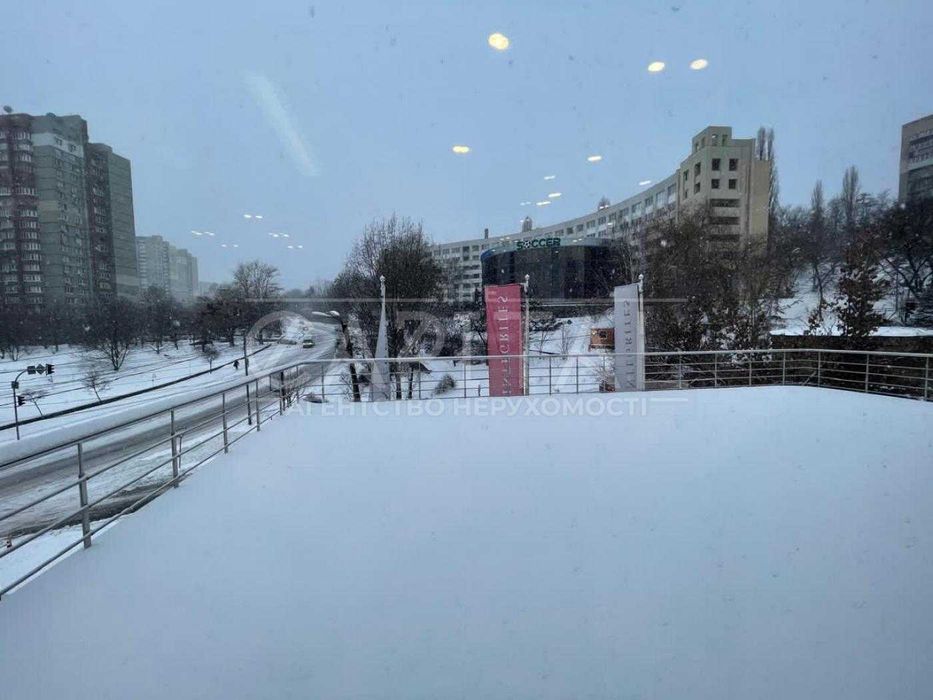 Оренда офіс ціла будівля печерський район 4 поверхи