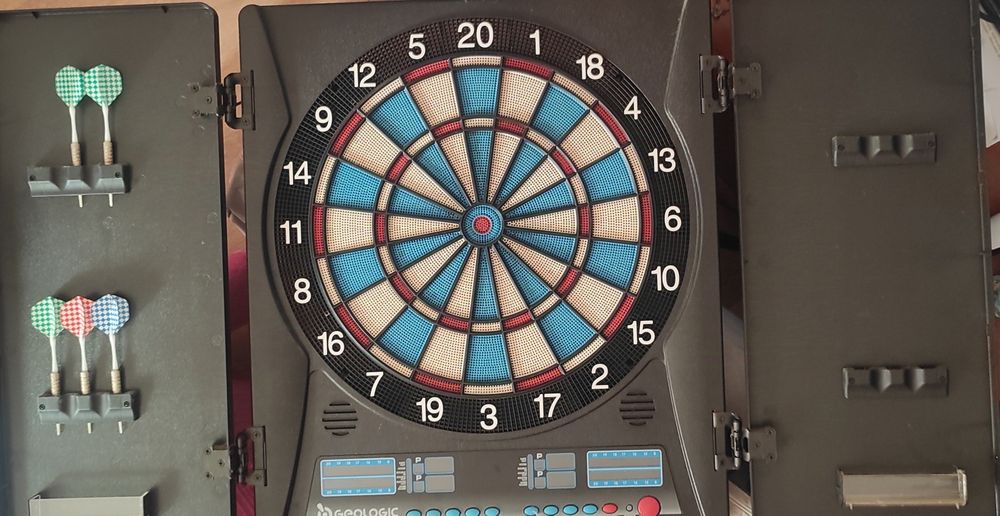 Alvo eletrónico para dardos