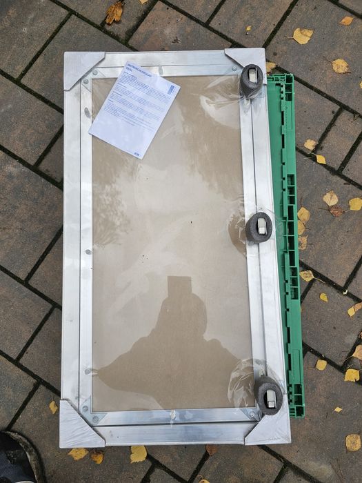 Klapa rewizyjna awenta 30x60