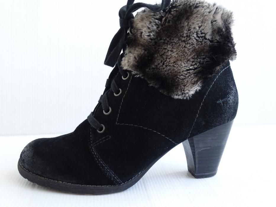 Tamaris świetne czarne z futerkiem salon 349zł