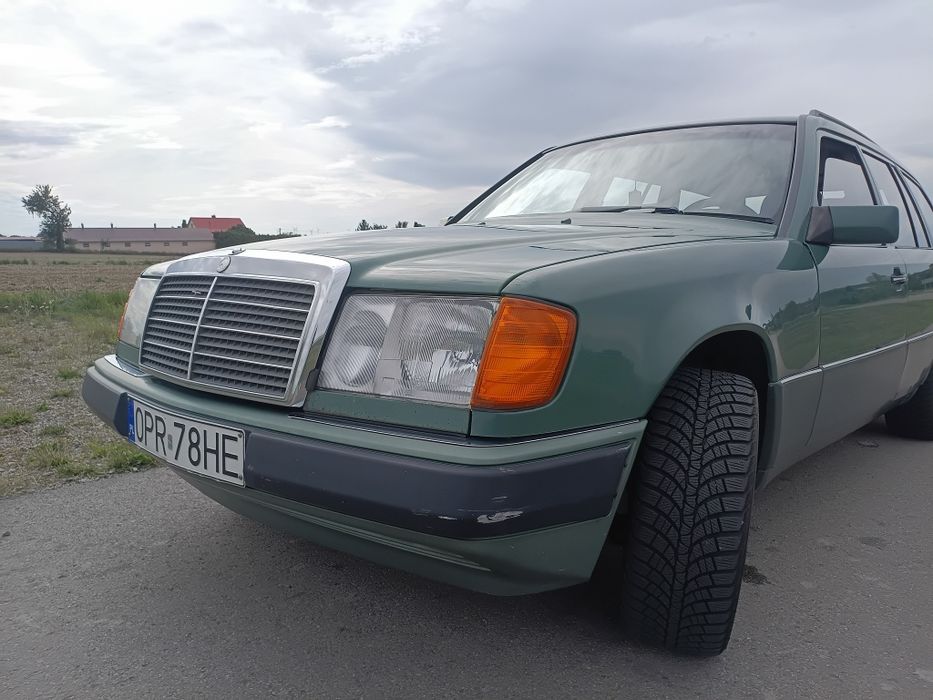 Mercedes-Benz W124 250TD