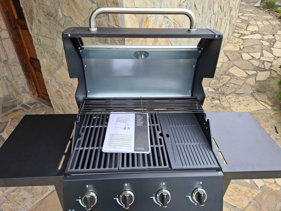 Sprzedam nowy grill gazowy 4 palnikowy