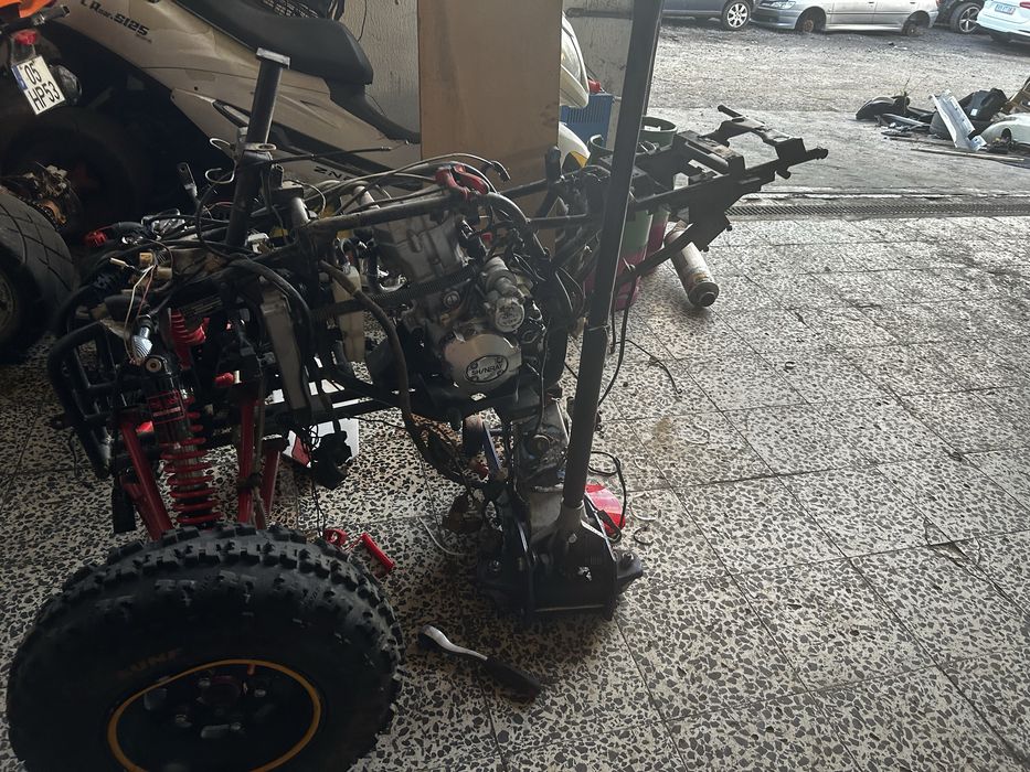 Moto 4 250cc toda restaurada