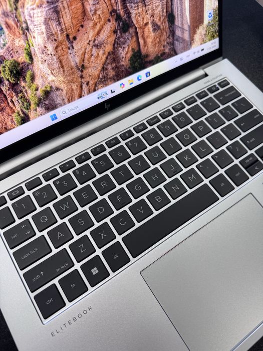 Лазерне гравірування клавіатури Apple/Lenovo/Dell/HP/MSI/Asus/Acer