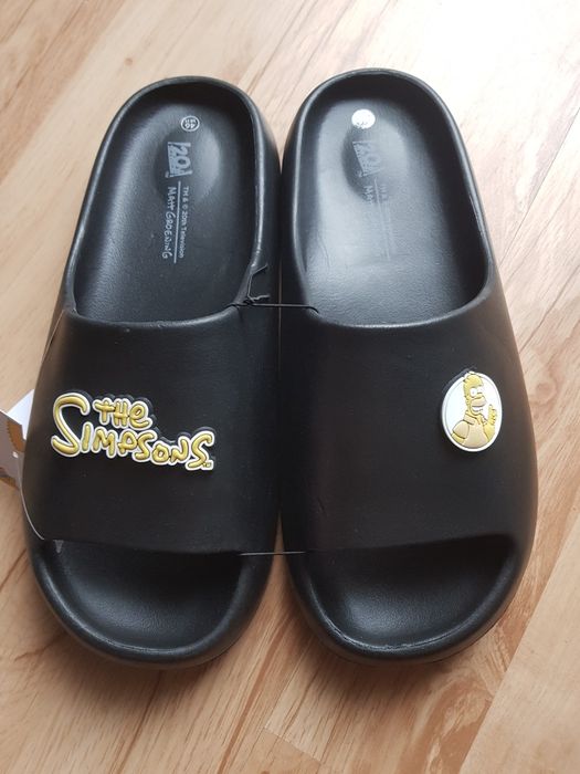 Nowe klapki męskie  marki  The Simpsons rozmiar 46