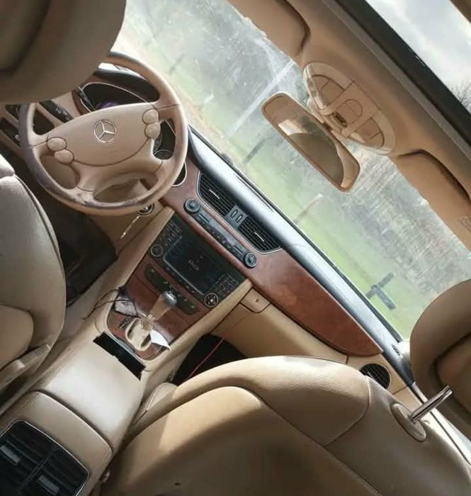 Sprzedam mercedesa w dobrym stanie na bieżąco użytkowany