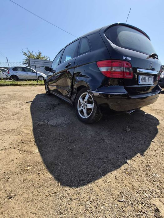 mercedes B180 na części