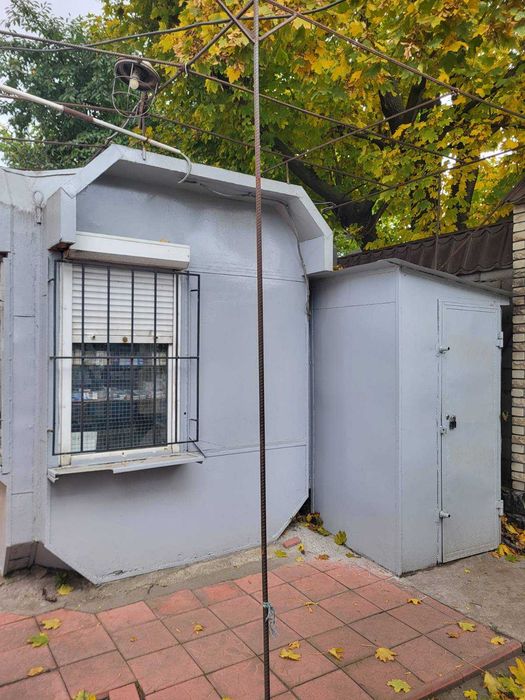 Торговий  павільйон(ларьок) на зем.ділянці 47 м2