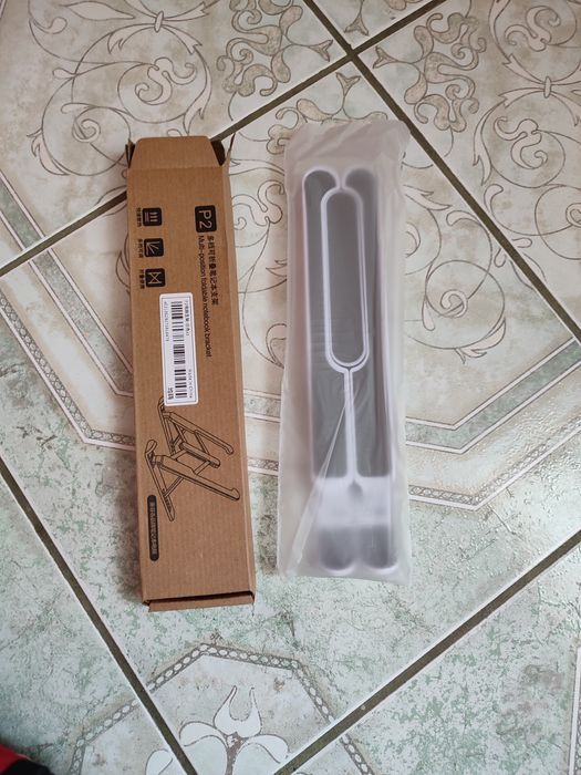 Nowa biała podstawka stojak pod laptopa komputer