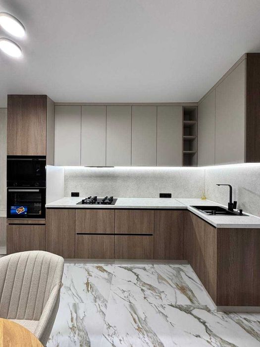 Продаж 2-х кімнатної квартири. Забудовник Рауш. З ремонтом та меблями.