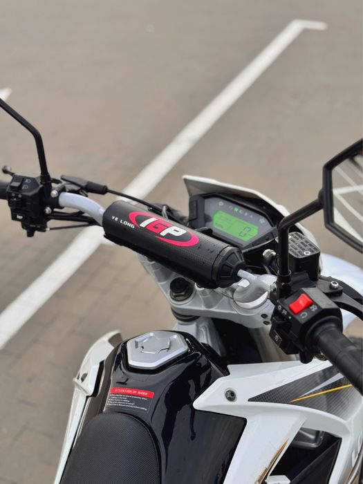 Продам мотоцикл LONCIN LX300 gy