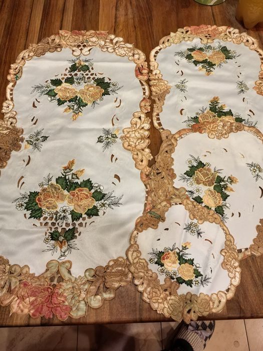 Zestaw serwet, bieżników 4szt, wiosenny motyw, nowe