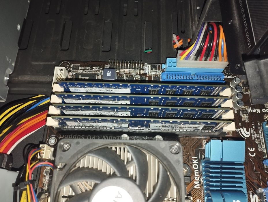 Комплект мать+проц+охлаждение+опер память