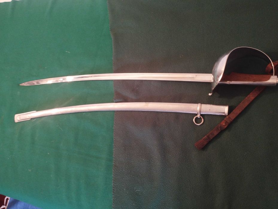 Espada  de cavalaria portuguesa de 1905, fabricado em Solingen