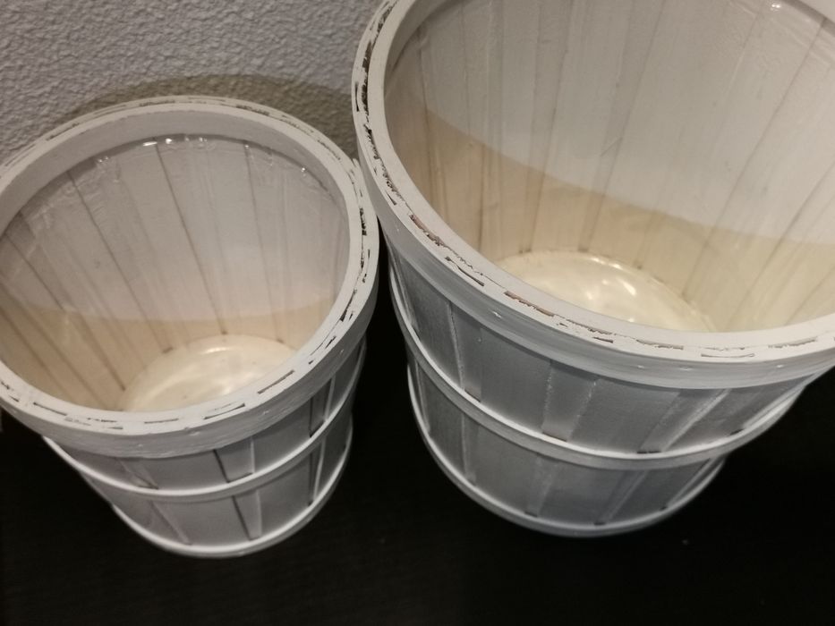 Lote 2 vasos decorativos em madeira (ikea)