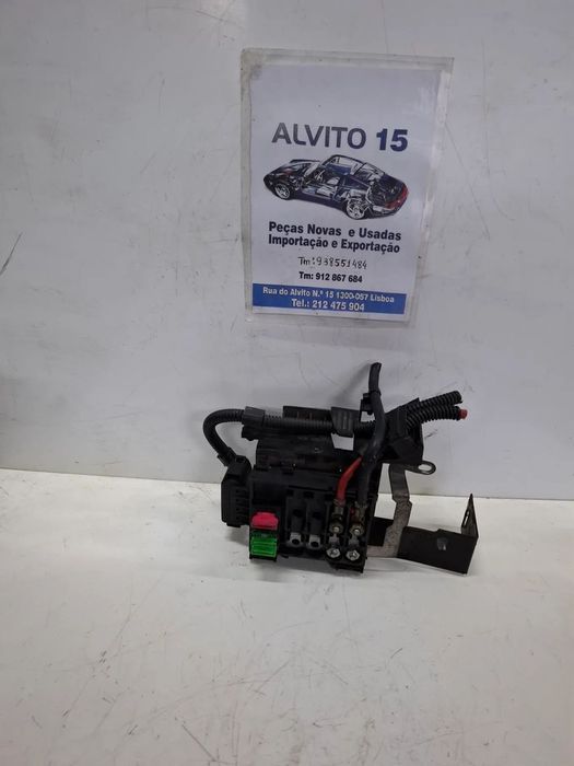 Caixa de fusíveis da bateria VW Polo 2001