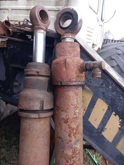 гидроцилиндр підйома стрелы экскаватора Эо Юмз  1520 мм