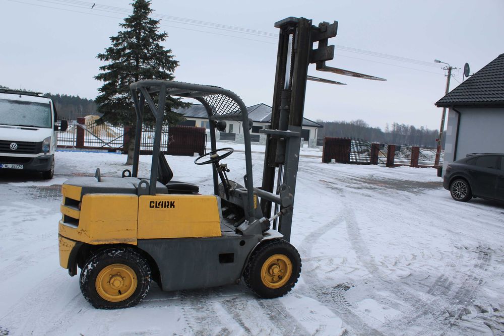 Wózek widłowy CLARK  STILL Diesel Linde widlak toyota