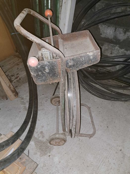 Máquina cintar fita metálica