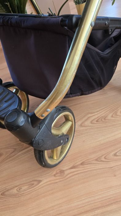 Wózek dziecięcy Adamex Reggio Special Edition Gold Y85 + gondola + torba