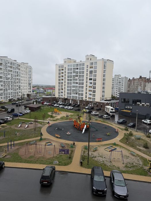 Продаж 1 кім., квавртири по вул. Незалежності , 21