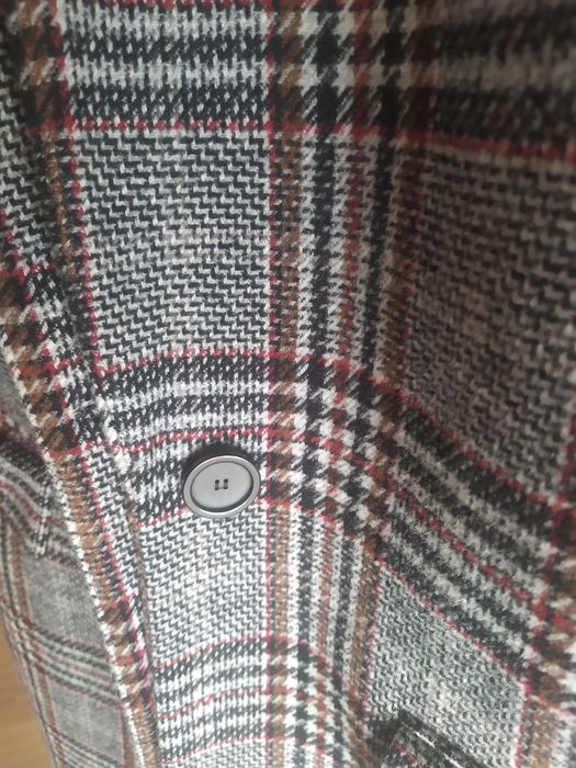 Sobretudo aos quadrados Zara