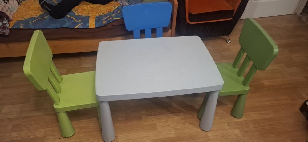 Stolik dla dzieci MAMMUT krzesełka