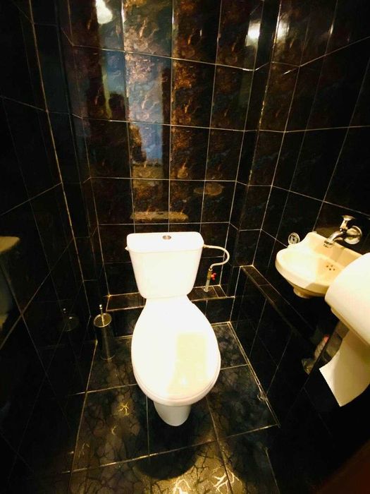 Продаж 2 кім. квартира вул. Поповича ( самий центр) - 120000 дол. - More