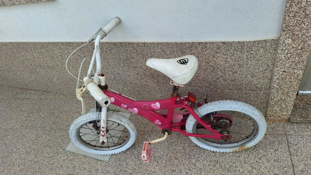 Bicicleta barbie criança