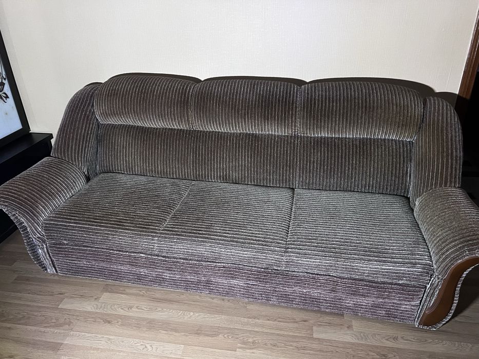 Продаеться диван