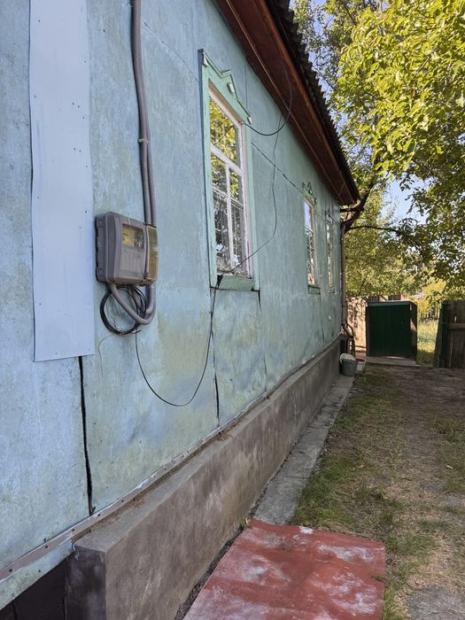 Малютянка продаж фасадноі  ділянки  на центральній вулиці