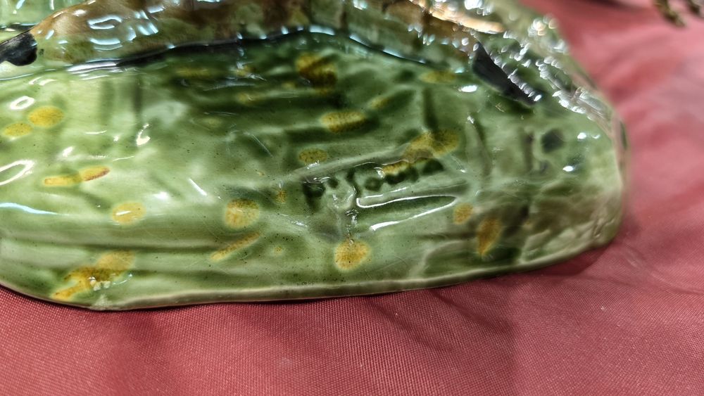 Galos Peça em louça fina. Exemplar único SECLA