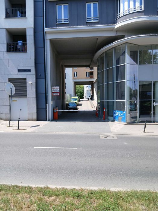 Do wynajęcia miejsce w hali garażowej ul. Kościelna 21 !! - Widok 6