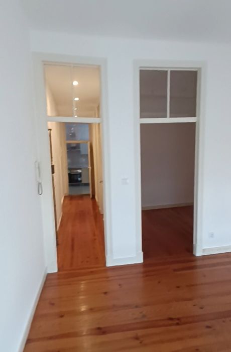 Arrenda-se T2 Renovado